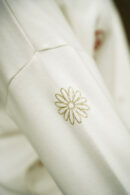 sweat-shirt-blanc-femme-motif-fleur-magnetic sweat-shirt-blanc-femme-motif-fleur-magnetic
