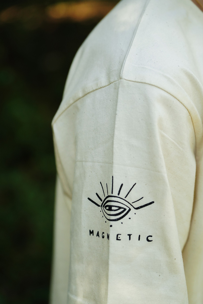 t-shirt-homme-blanc-yeux-orage-dos-manches-courtes