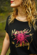 t-shirt-manches-courtes-noir-impression-femme